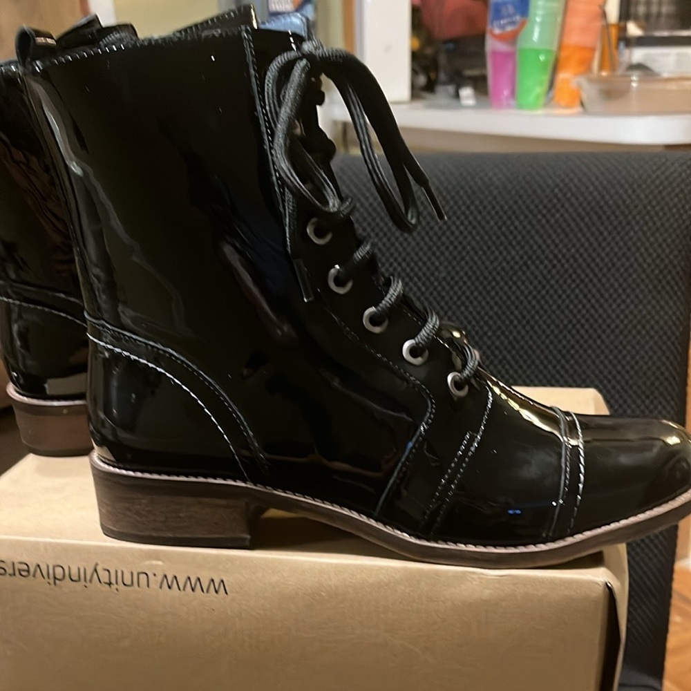 Unity in Diversity Combat Boot Liberty Black Patent EU size 39 US size 8.5